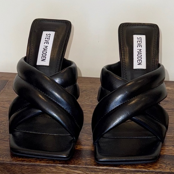 Steve Madden Black Heels - Picture 3 of 4